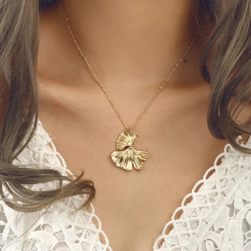 Tropical Flower Necklace